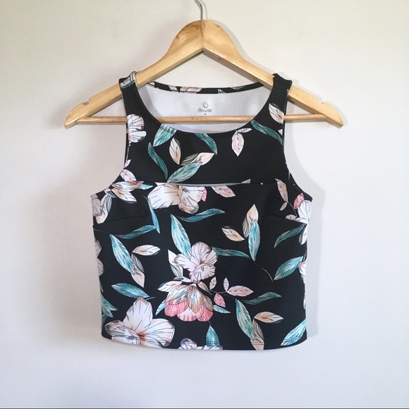 Peek-A-Boo Scuba Cut Out Black Floral Crop Top - Picture 2 of 8